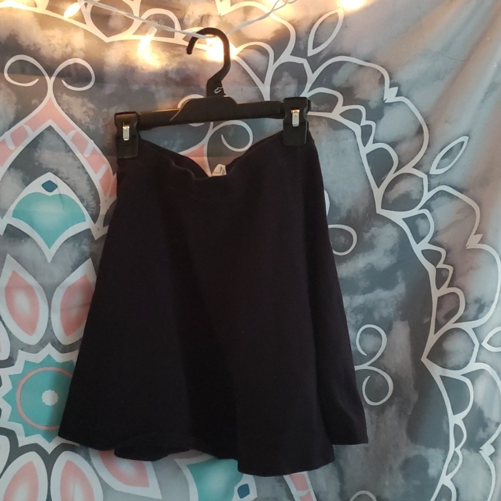 Black midi skirt